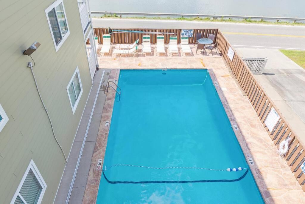 Right Across Beach Pool View Private Balcony By Zen Living Short Term Rental Myrtle Beach Kültér fotó
