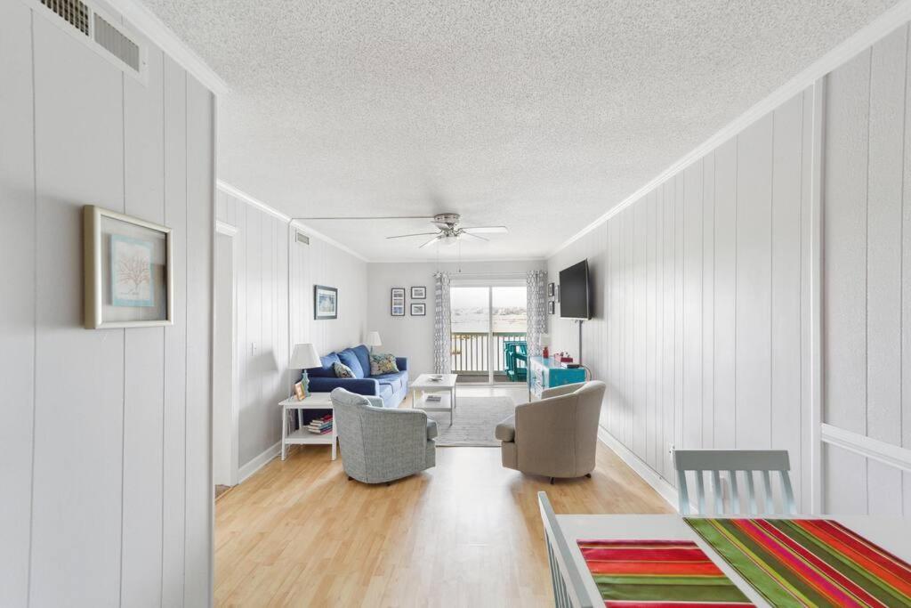 Right Across Beach Pool View Private Balcony By Zen Living Short Term Rental Myrtle Beach Kültér fotó